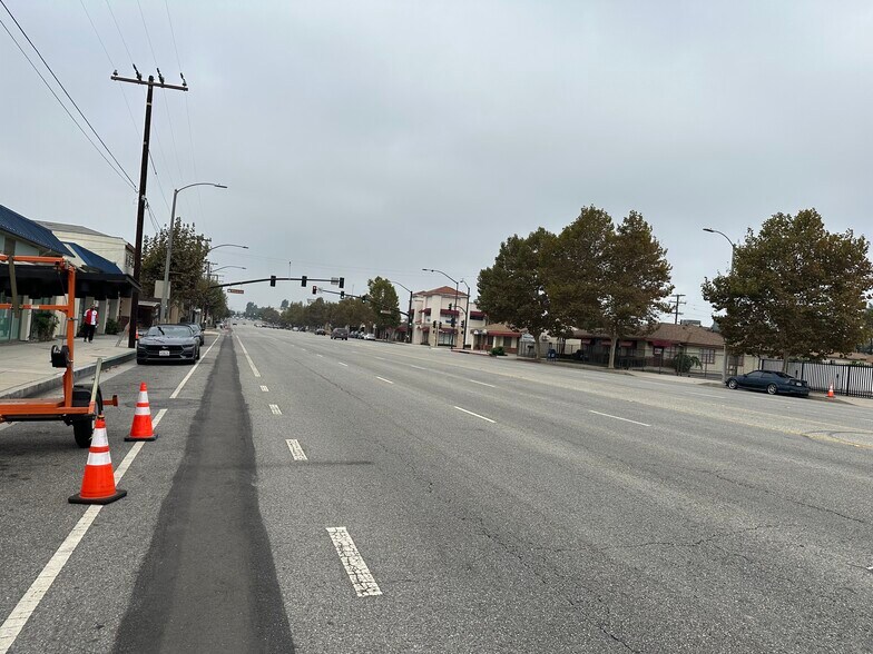 More Photos Of 1058-1060 E Las Tunas Dr, San Gabriel Storefront Retail Office For Sale