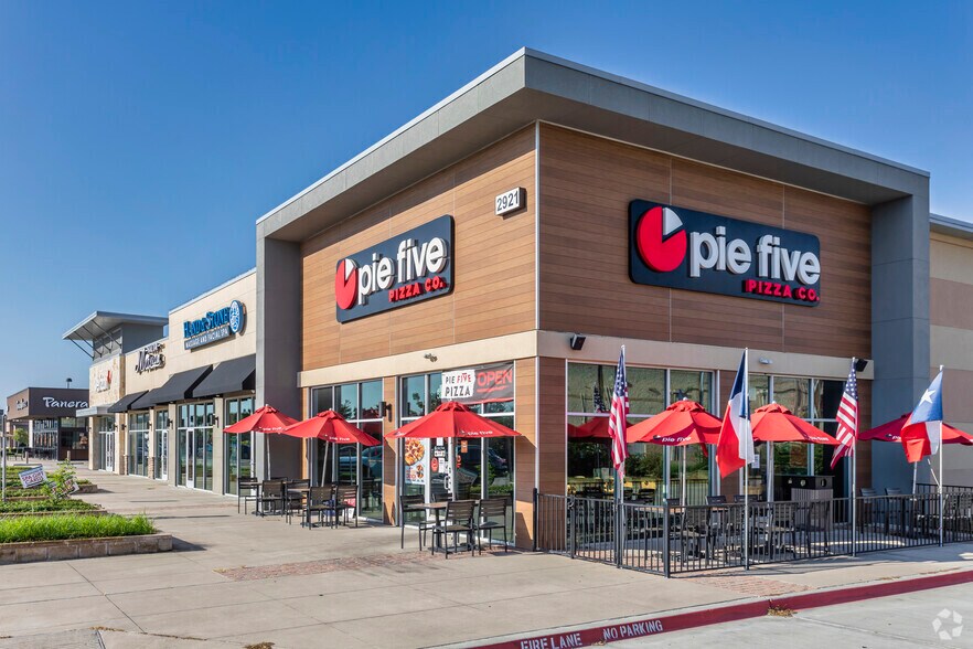 Primary Photo Of 2921 State Highway 121, Euless Storefront For Lease