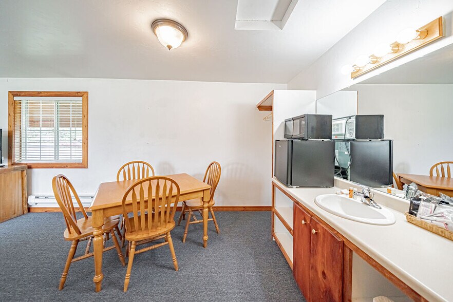 More Photos Of 3427 Swan Valley Hwy, Irwin Hotel For Sale