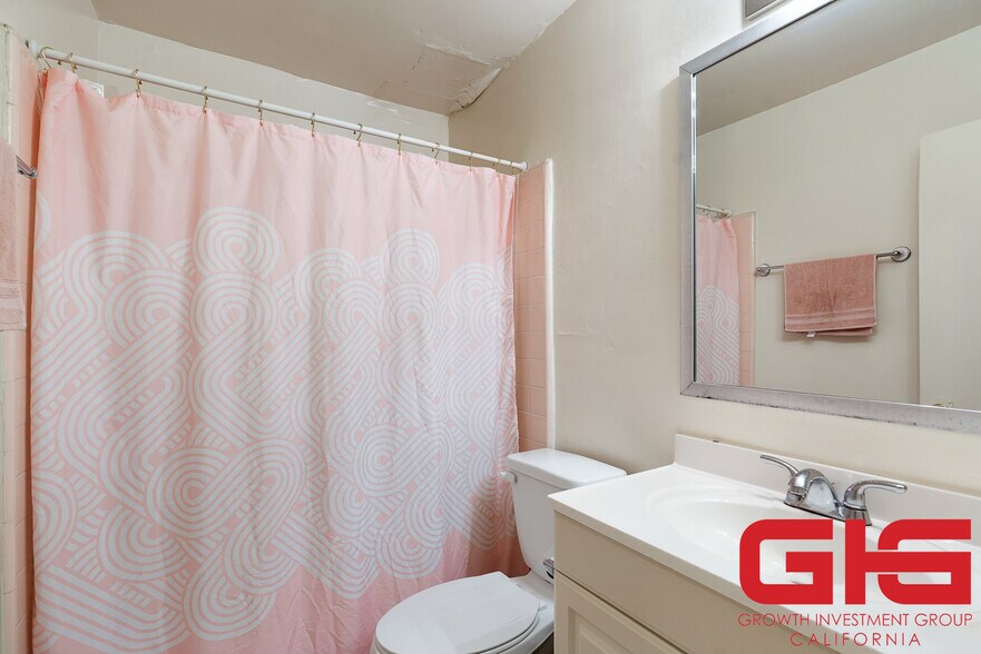 More Photos Of 820 N Raymond Ave, Pasadena Apartments For Sale