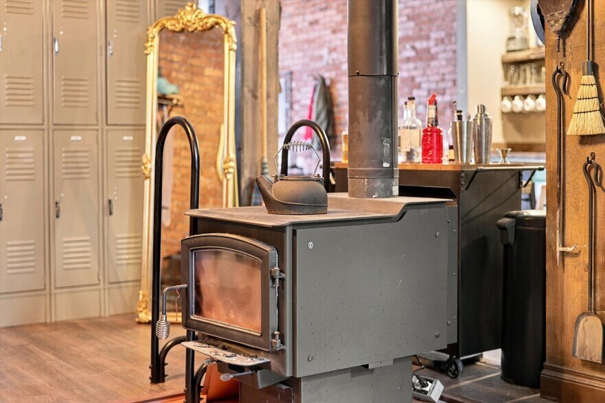 More Photos Of 304 Victor Ave, Victor Multifamily For Sale