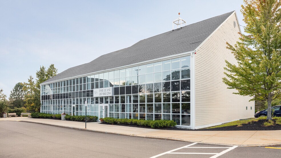 More Photos Of 200 Lower Main St, Freeport Unknown For Lease