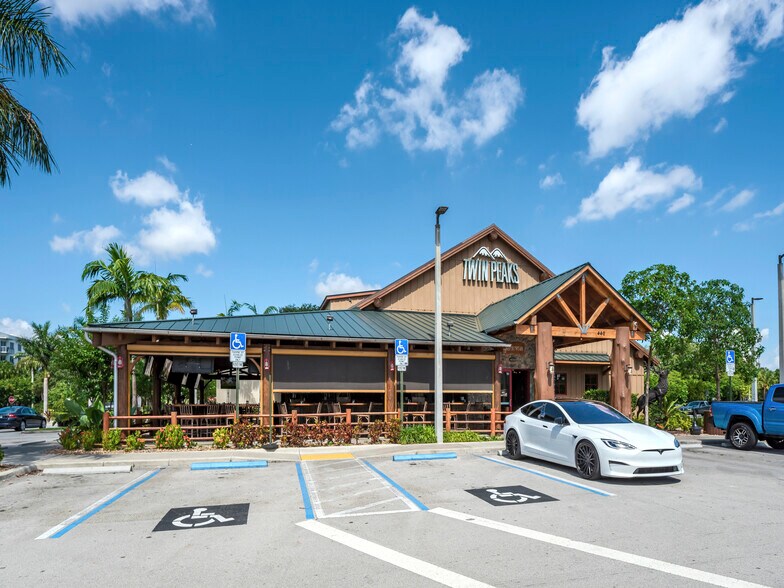 More Photos Of 440 SW 145th Ave, Pembroke Pines Restaurant For Sale