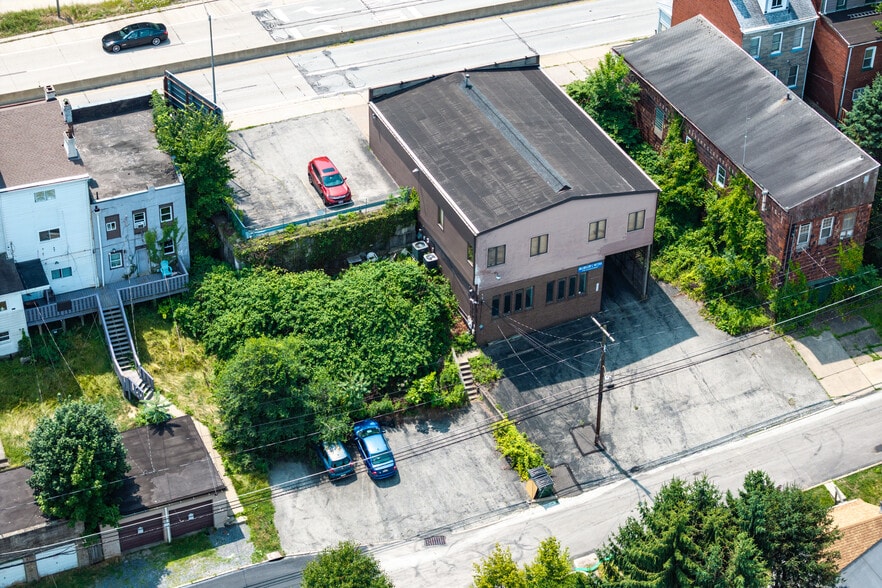 More Photos Of 3519 Bigelow Blvd, Pittsburgh Office For Sale