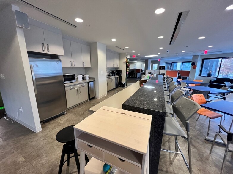 More Photos Of 11490 Commerce Park Dr, Reston Loft Creative Space For Sale