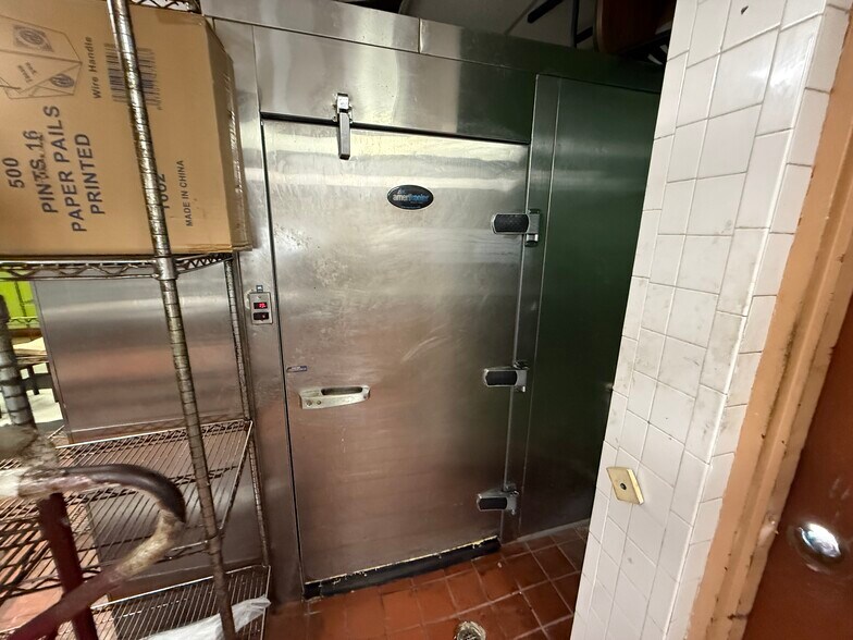 More Photos Of 18053-18065 NW 27th Ave, Miami Gardens Unknown For Lease