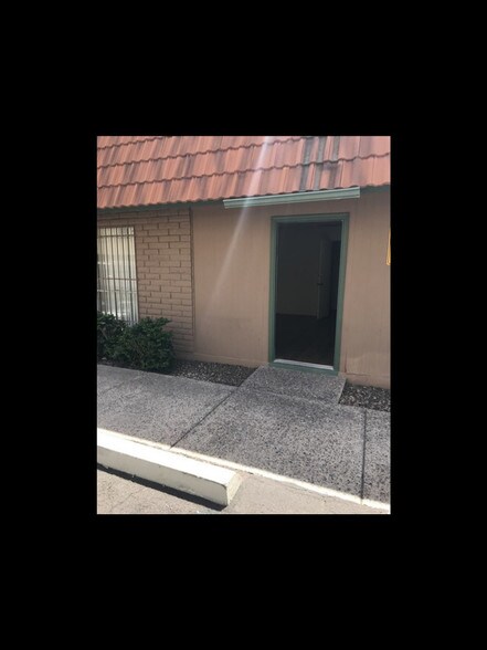 More Photos Of 1801 S Jentilly Ln, Tempe Office For Sale