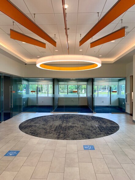 More Photos Of 7840 SW 104th St, Miami Bank For Lease