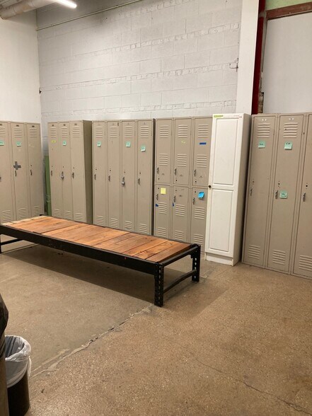 More Photos Of 1245 Hartrey Ave, Evanston Flex For Lease