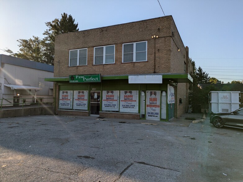 More Photos Of 1434-1436 Chambers Rd, Saint Louis Veterinarian Kennel For Sale