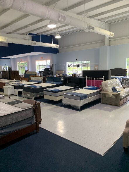 More Photos Of 1611 GA-40 Hwy, Kingsland General Retail For Sale