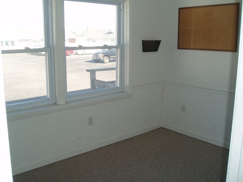 More Photos Of 560 Kelley Blvd, North Attleboro Freestanding For Lease
