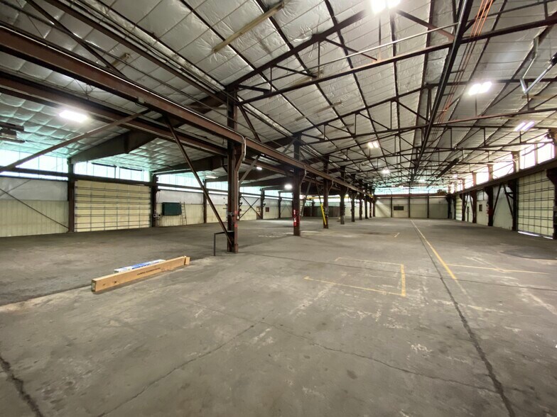 More Photos Of 4751 Fox St, Denver Manufacturing For Lease