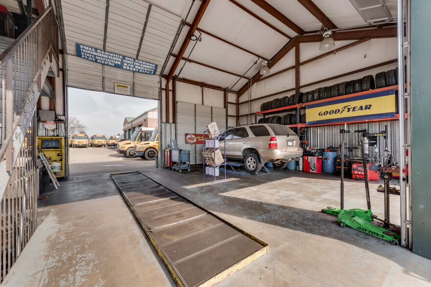 More Photos Of 712 State Highway 78 S, Farmersville Auto Repair For Sale