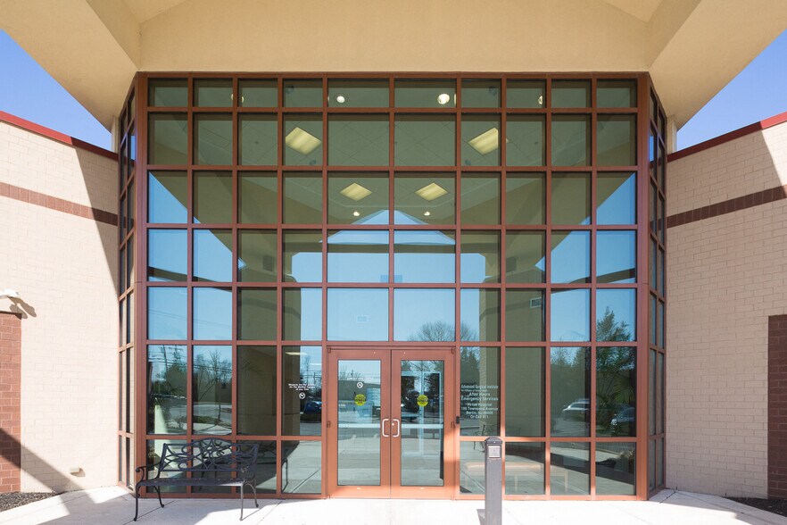 Primary Photo Of 556 Egg Harbor Rd, Sewell Medical For Lease