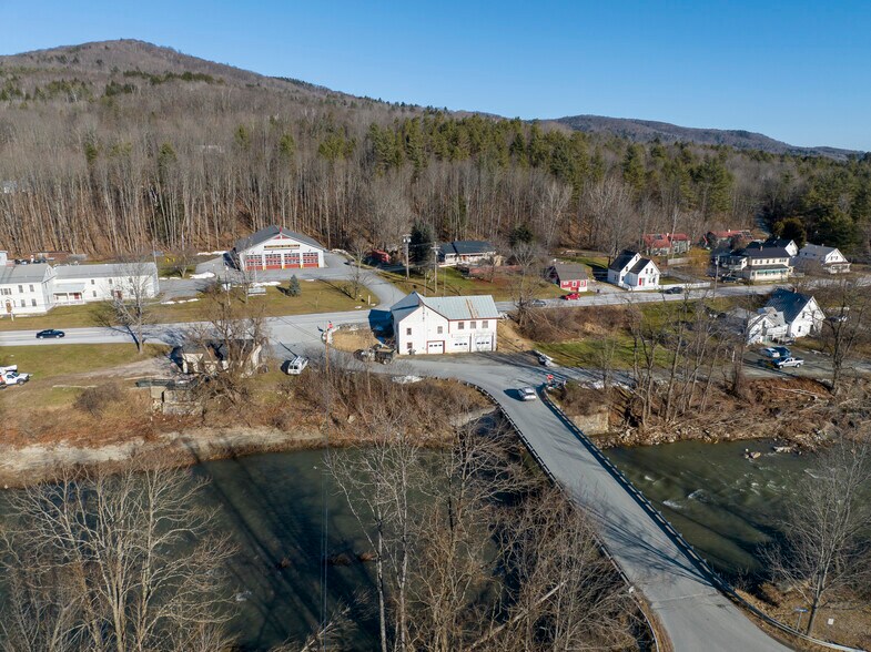 More Photos Of 7392 US-4, Woodstock Police Fire Station For Sale