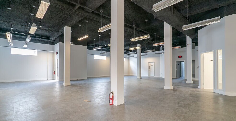 More Photos Of 12250 NE 13th Ct, North Miami Office For Lease