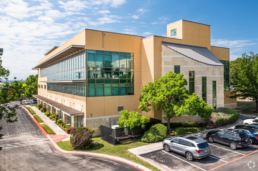 More Photos Of 5441 Babcock Rd, San Antonio Office For Lease