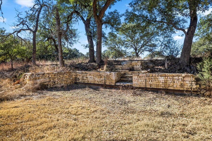 More Photos Of 272 Rocky Road, Johnson City Specialty For Sale