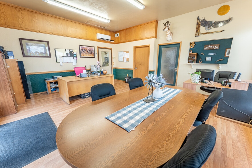 More Photos Of 30046 Federal Ln, Eugene Warehouse For Sale