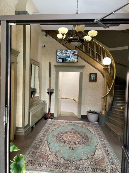 More Photos Of 1527 Franklin Ave, Mineola Office For Lease