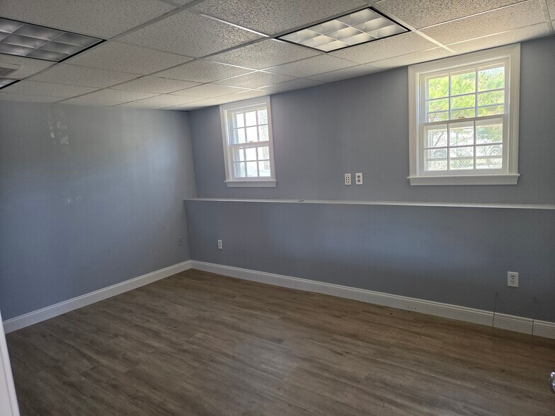 More Photos Of 420 Route 134, South Dennis Office For Sale