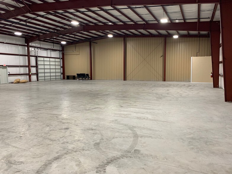 More Photos Of 7750 Padre Island Hwy, Brownsville Industrial For Lease