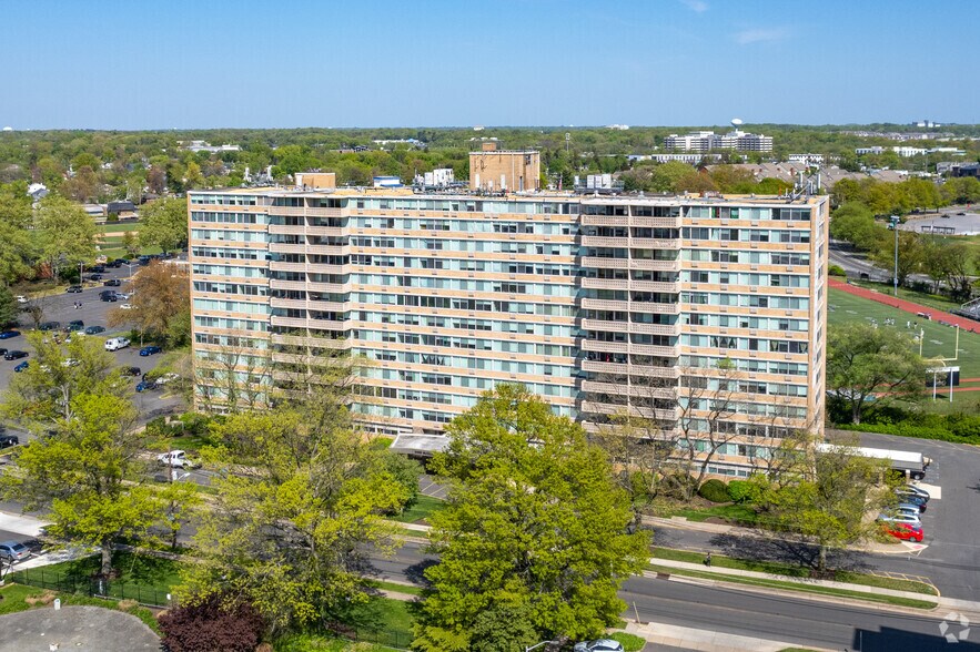 More Photos Of 5105 N Park Dr, Pennsauken Apartments For Lease