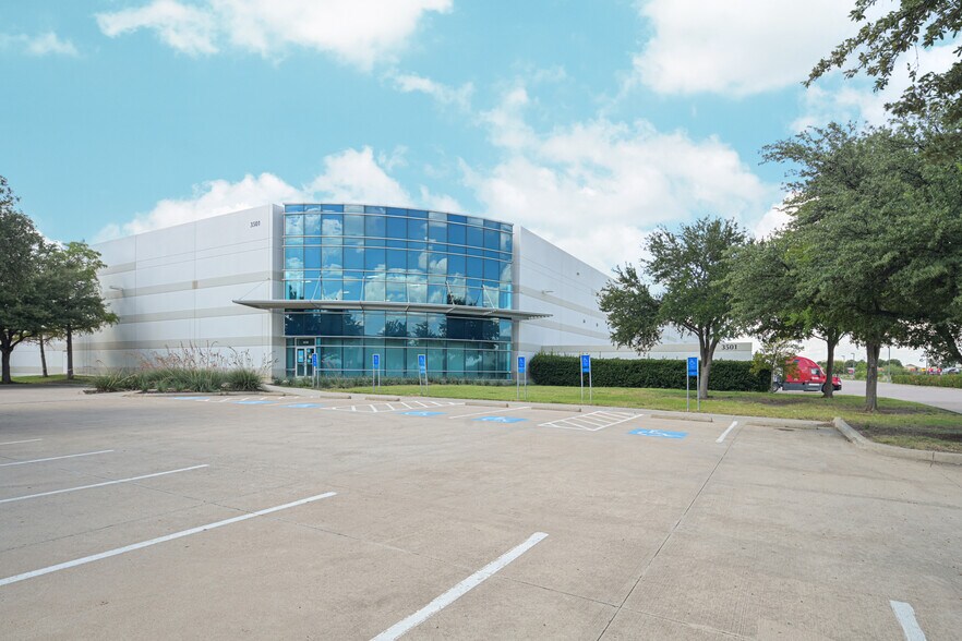 More Photos Of 3501 Sandshell Dr, Fort Worth Warehouse For Lease