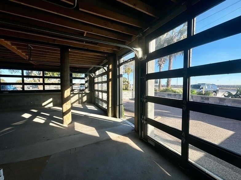 More Photos Of 87 Center St, Folly Beach Restaurant For Lease