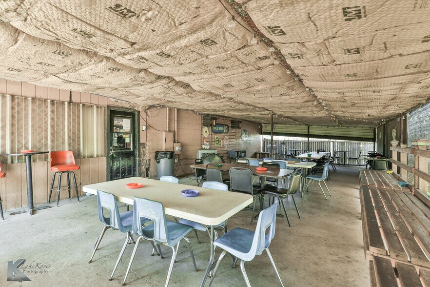 More Photos Of 1841 S Treadaway Blvd, Abilene Industrial For Sale