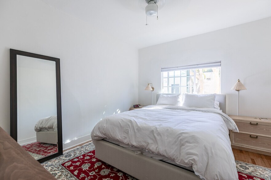 More Photos Of 1980 Chatsworth Blvd, San Diego Apartments For Sale