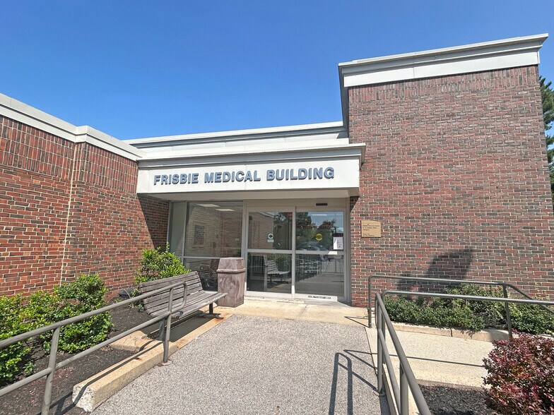 Primary Photo Of 21 Whitehall Rd, Rochester Hospital For Lease