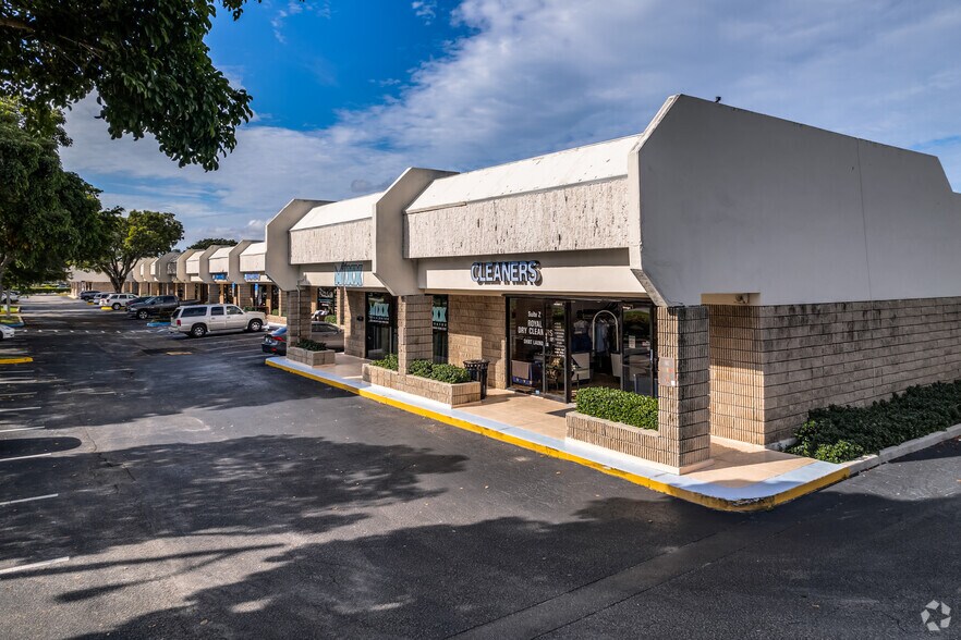More Photos Of 2621 N Federal Hwy, Boca Raton Unknown For Lease