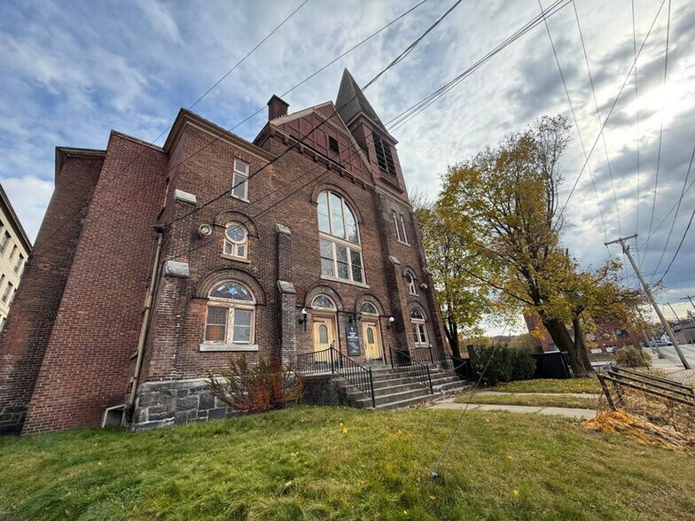 More Photos Of 17 Fremont St, Gloversville Religious Facility For Sale