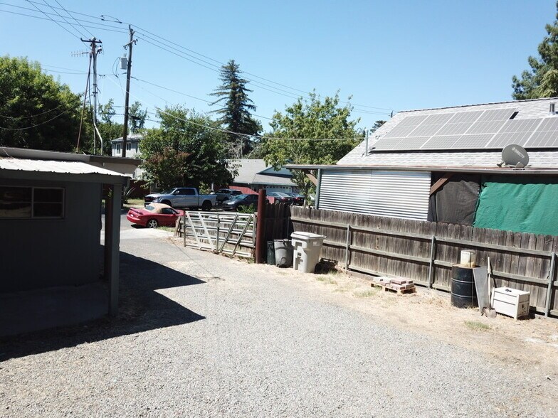 More Photos Of 639 5th St, Woodland Warehouse For Sale