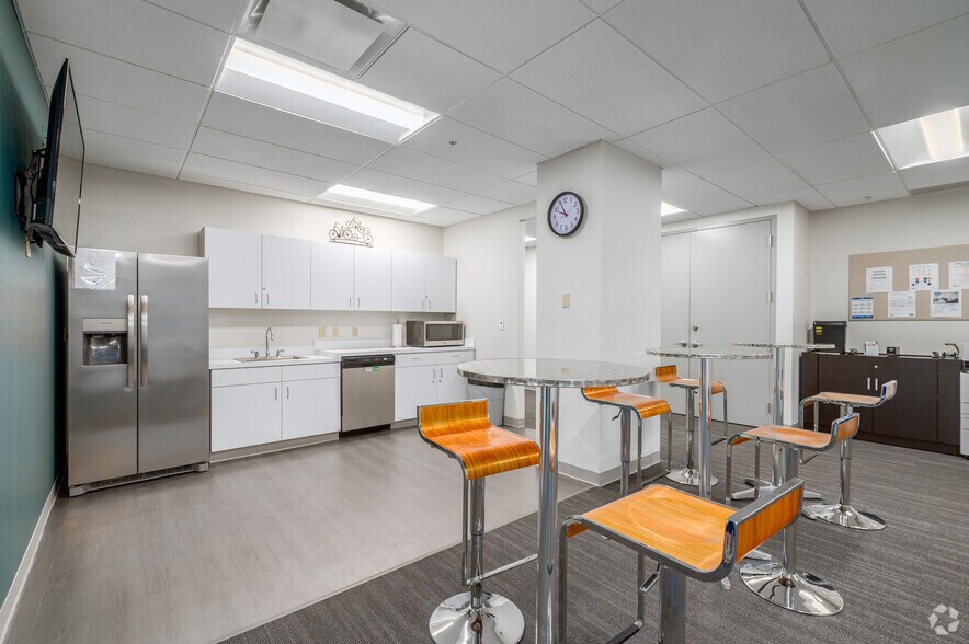 More Photos Of 1300 E 9th St, Cleveland Coworking Space