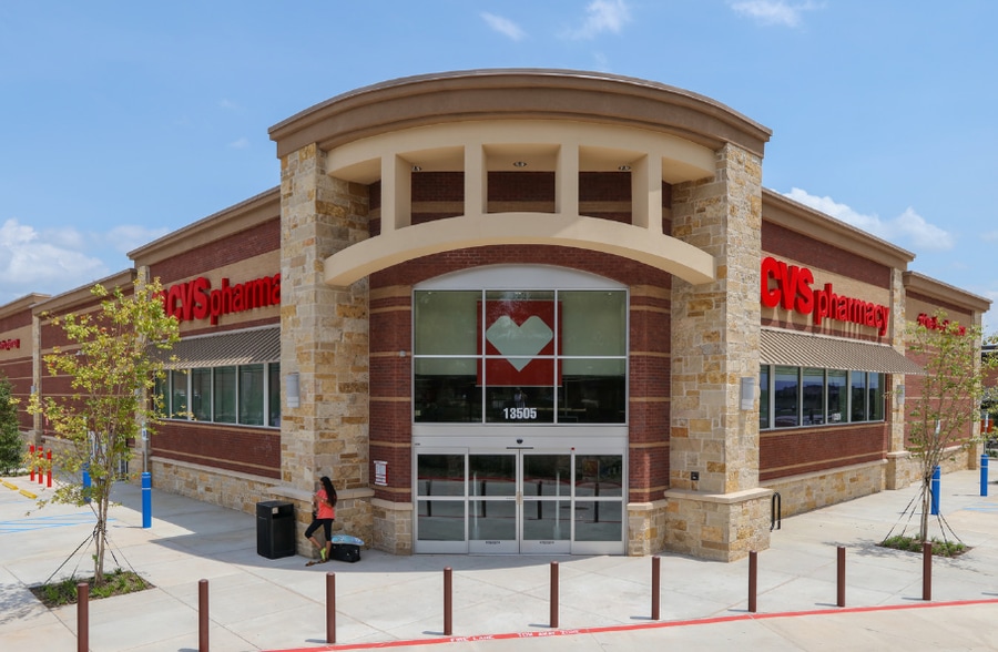 More Photos Of 13517 University Blvd, Sugar Land Unknown For Lease