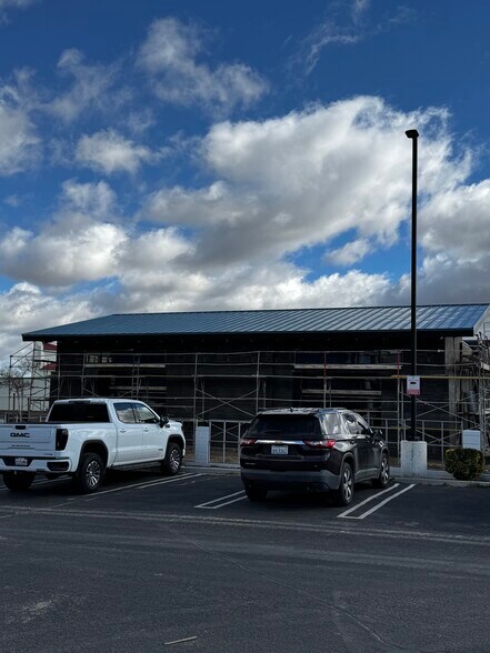 More Photos Of 15634 Main St, Hesperia Storefront For Lease