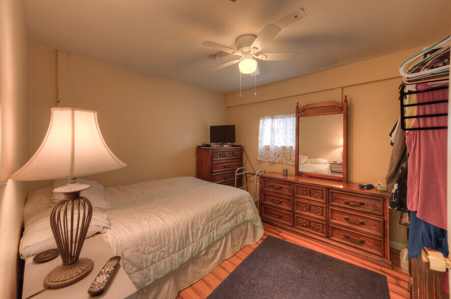 More Photos Of 475 W New Monee Rd, Crete Horse Stables For Sale