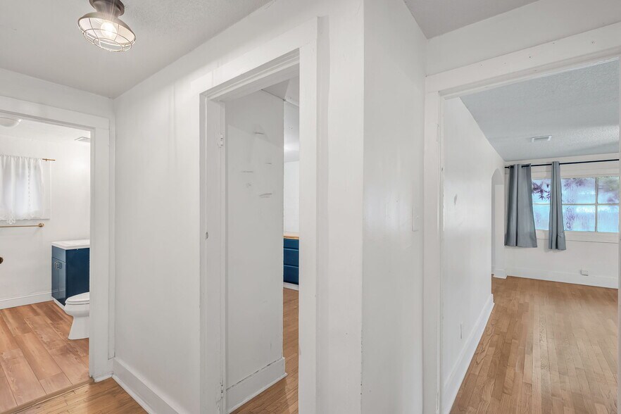 More Photos Of 1507 Sumner Ave, Charleston Office Residential For Sale