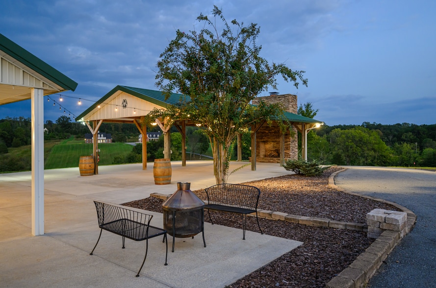 More Photos Of 670 Wyo Rd, Mocksville Specialty For Sale