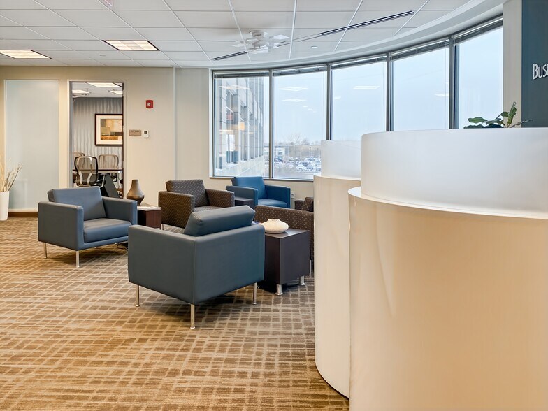 More Photos Of 2700 Patriot Blvd, Glenview Coworking Space