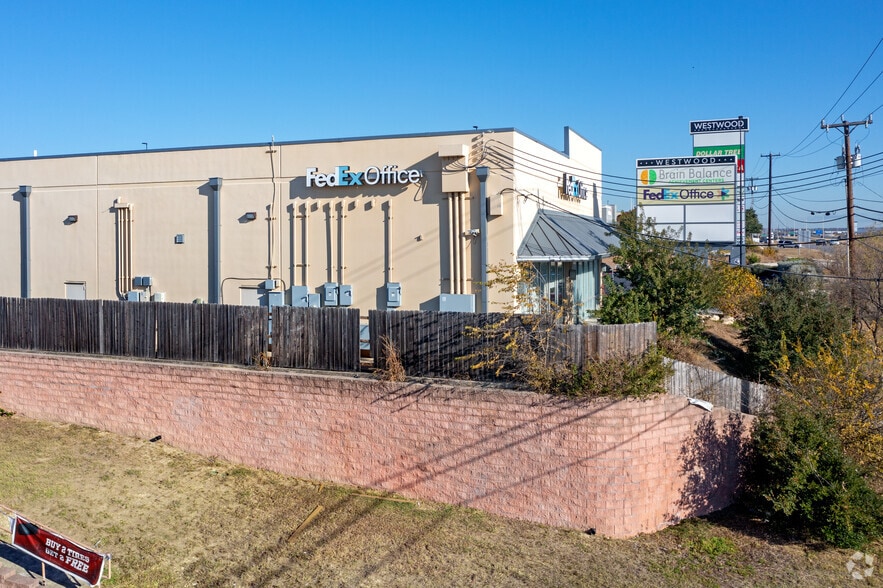 More Photos Of 6511 W Loop 1604 N, San Antonio Unknown For Lease
