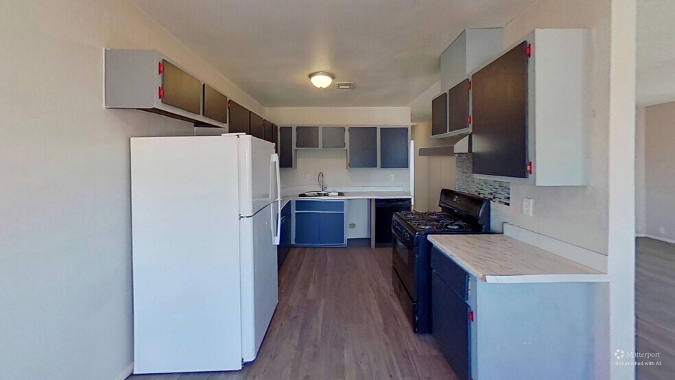 More Photos Of 2305 Exeter Dr, Las Vegas Apartments For Sale