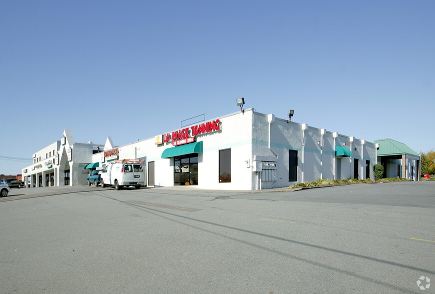 More Photos Of 6000 Meadow Brook Mall Ct, Clemmons Storefront Retail Office For Lease