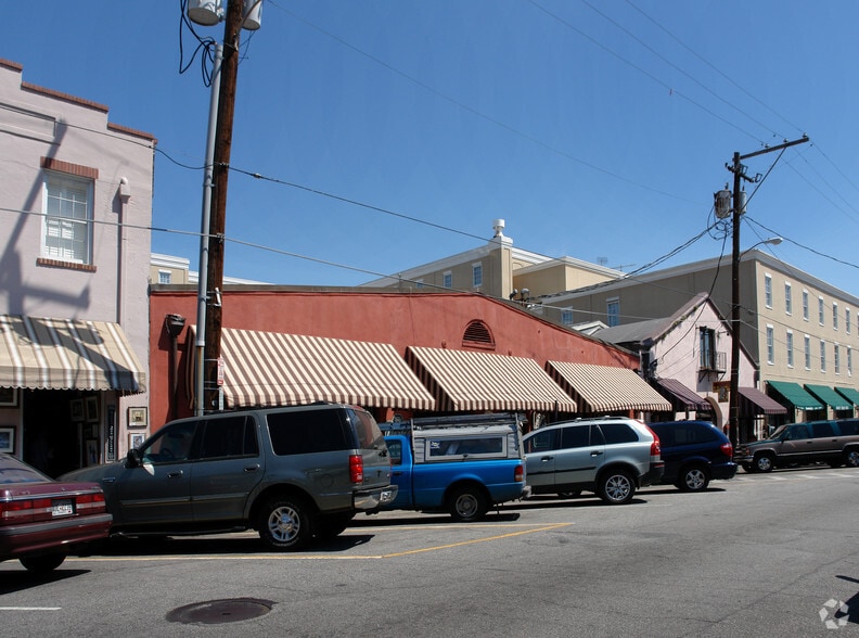 More Photos Of 82-84 N Market St, Charleston Storefront For Lease