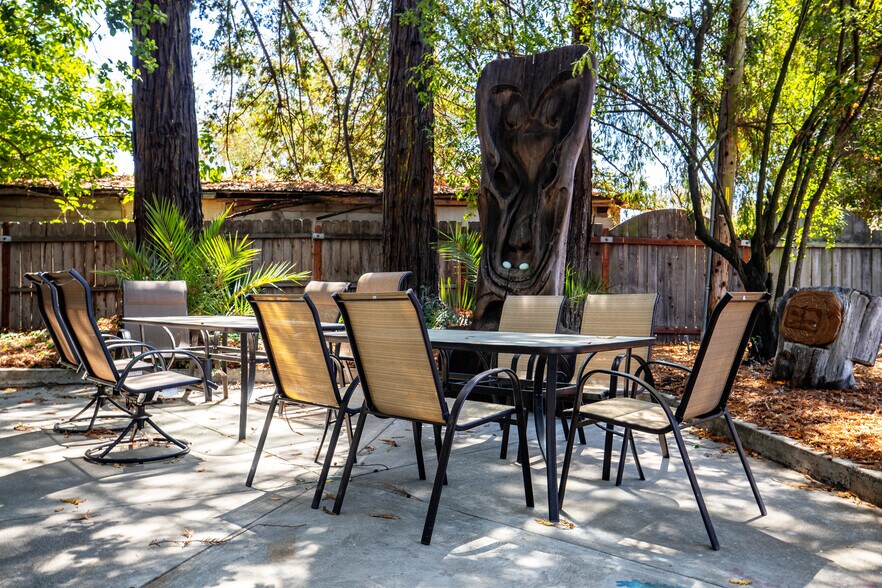 More Photos Of 75 Fremont Dr, Sonoma Storefront Retail Residential For Sale