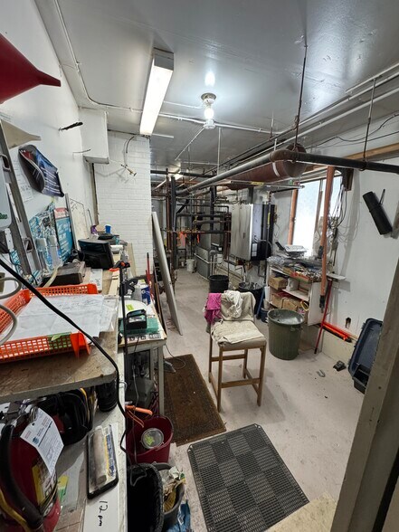 More Photos Of 1880 Pandosy St, Kelowna Apartments For Sale