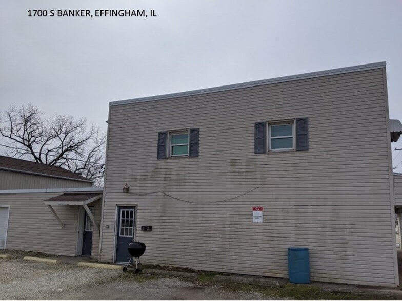 More Photos Of 1700 S Banker St, Effingham Storefront Retail Residential For Sale